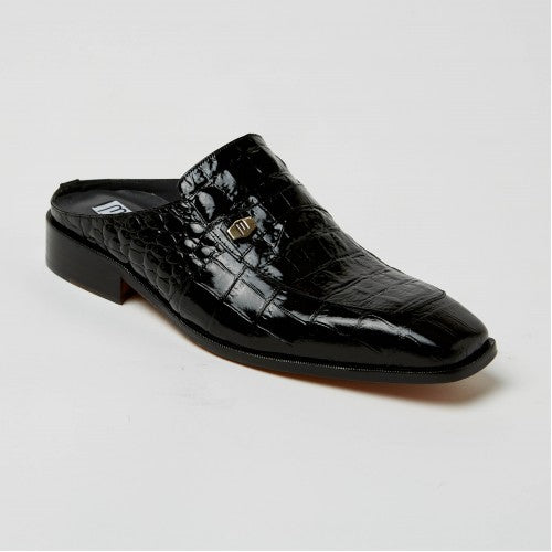 YM022 Black