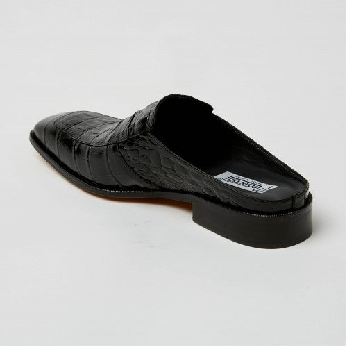 YM022 Black