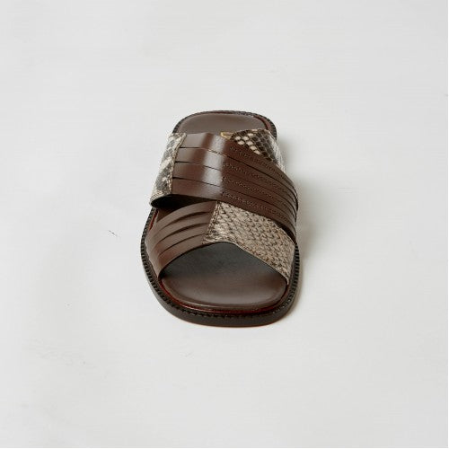 YM025 Brown
