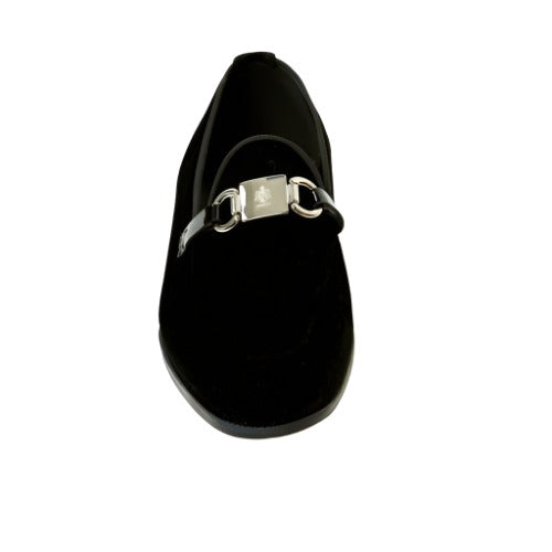 YM047 Black